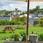 The Lakeside & Leisure Centre Hotel 4*