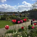 Hotel The Lakeside & Leisure Centre Killaloe