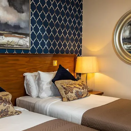 The Lakeside Hotel&leisure Centre Killaloe