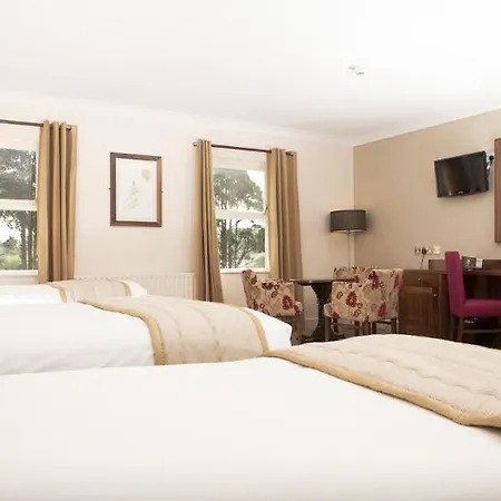 The Lakeside Hotel&leisure Centre 4* Killaloe
