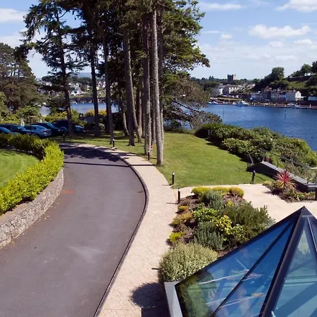 The Lakeside Hotel&leisure Centre 4*