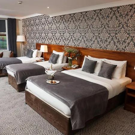 The Lakeside Hotel&leisure Centre