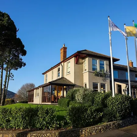 The Lakeside Hotel&leisure Centre 4*