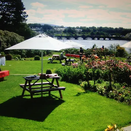 The Lakeside Hotel&leisure Centre Hotel Killaloe