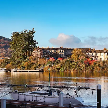 Hotel The Lakeside Hotel&leisure Centre 4*