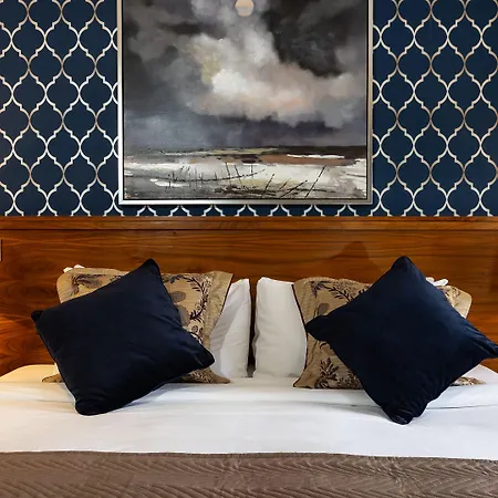 The Lakeside Hotel&leisure Centre Killaloe