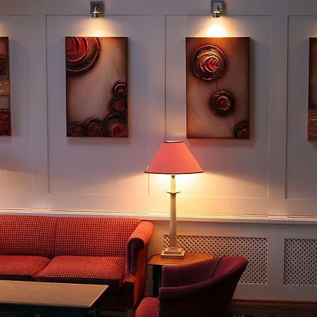 The Lakeside Hotel&leisure Centre 4* Killaloe