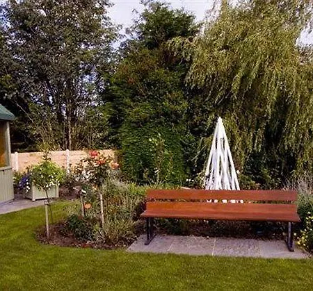The Lakeside Hotel&leisure Centre 4*