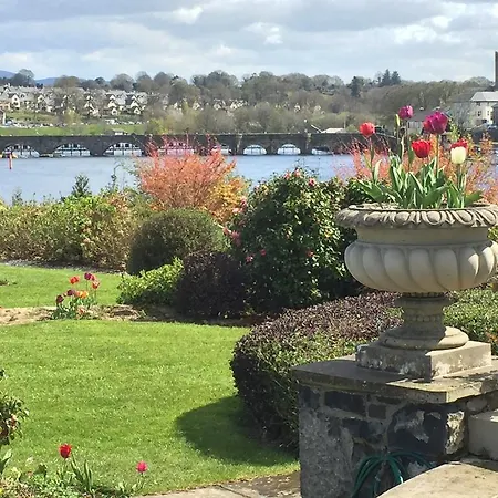 The Lakeside Hotel&leisure Centre Hotel Killaloe