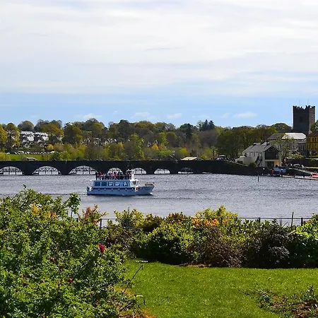 The Lakeside Hotel&leisure Centre Hotel