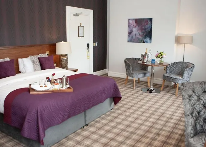 The Lakeside & Leisure Centre 4* Killaloe