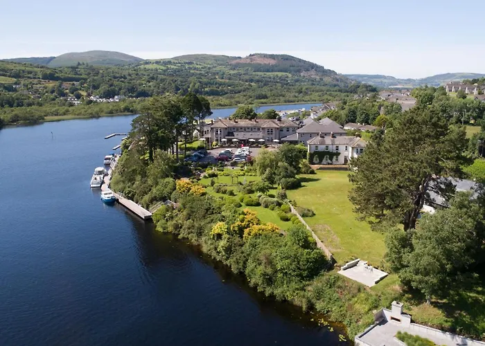 The Lakeside & Leisure Centre 4*