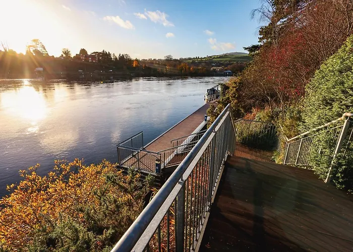 The Lakeside & Leisure Centre Killaloe