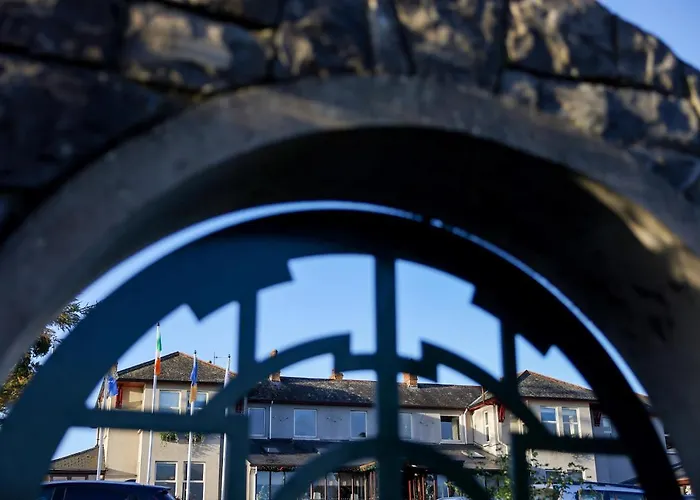 The Lakeside & Leisure Centre