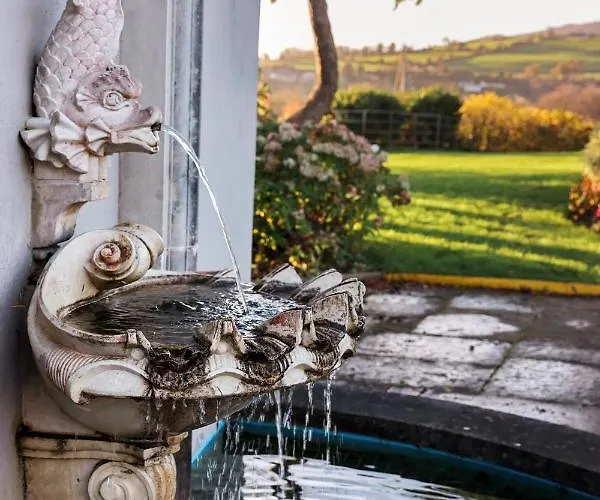 The Lakeside & Leisure Centre 호텔 킬랄로