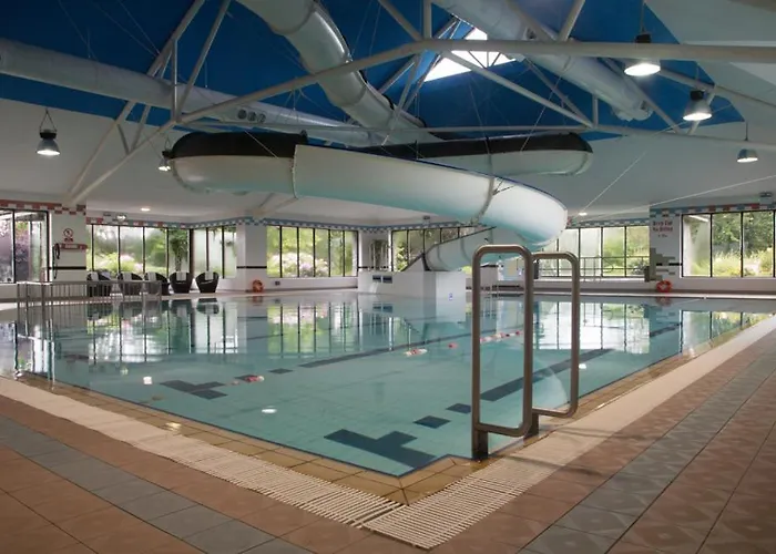 The Lakeside & Leisure Centre Hotel Killaloe