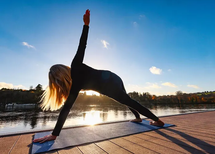 The Lakeside & Leisure Centre 4* Killaloe