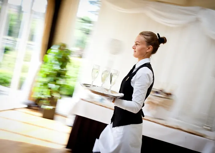 湖畔酒店及休闲中心 基拉卢