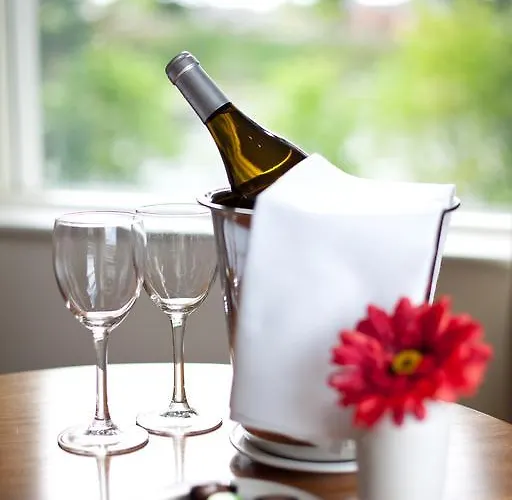 The Lakeside & Leisure Centre 4* 킬랄로