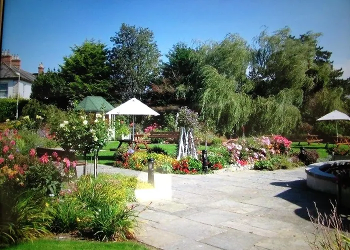 The Lakeside & Leisure Centre 킬랄로